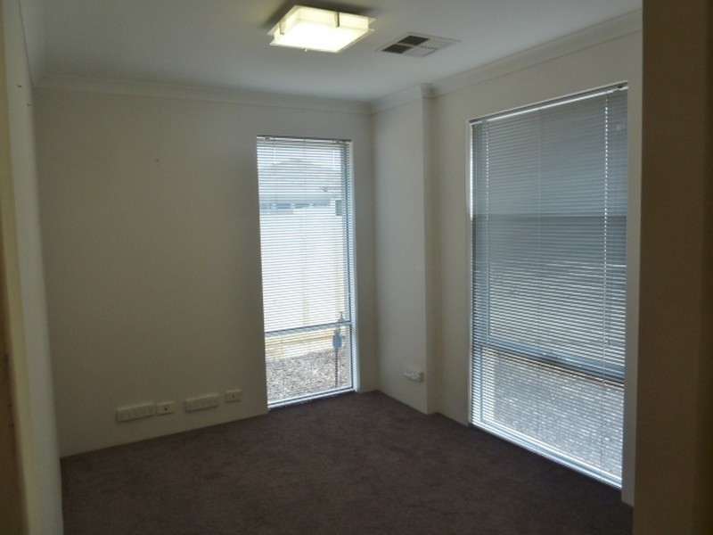 1 Linkwater Pass, Southern River WA 6110