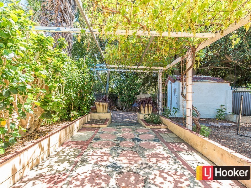 17 Harber Drive, Armadale WA 6112