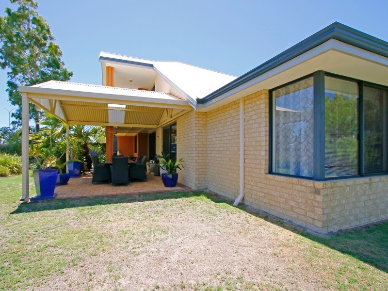 1 Nolan Avenue, Southern River WA 6110