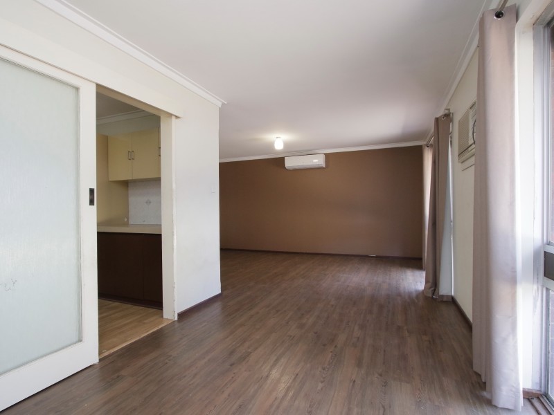 10 Camberley Street, Thornlie WA 6108