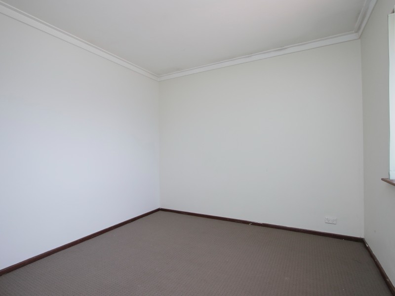 10 Camberley Street, Thornlie WA 6108