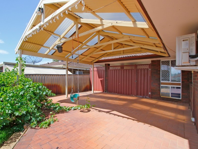 10 Camberley Street, Thornlie WA 6108