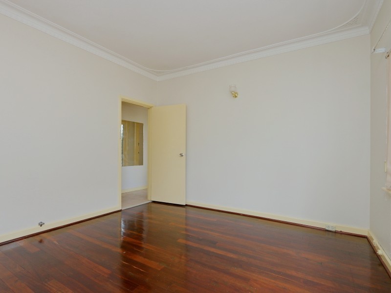 17 Pegus Street, Thornlie WA 6108