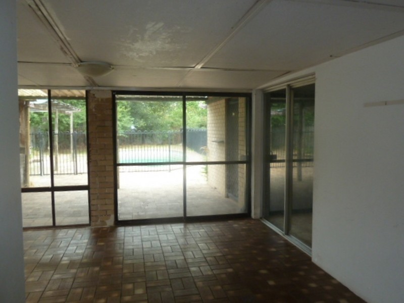 12 Tonbridge Way, Thornlie WA 6108