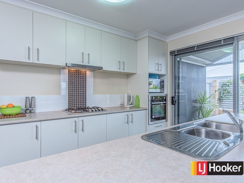 5 Moonlight Court, Huntingdale WA 6110