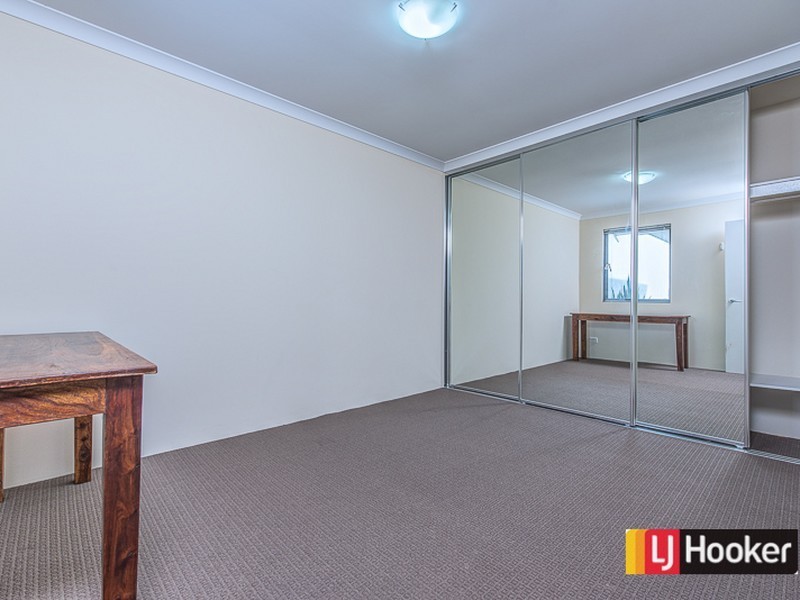 5 Moonlight Court, Huntingdale WA 6110