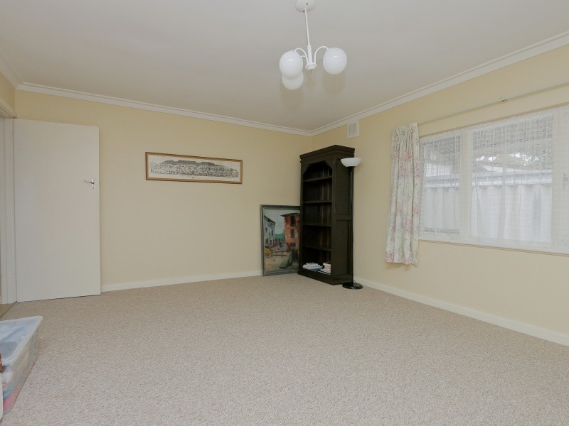 3 Pegus Street, Thornlie WA 6108