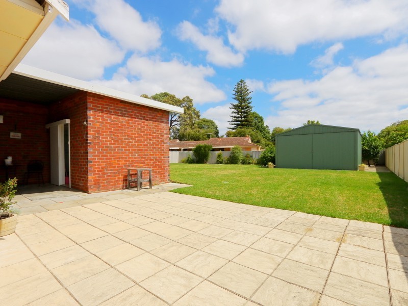 3 Pegus Street, Thornlie WA 6108