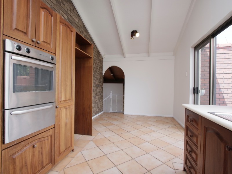 15 Barr Court, Thornlie WA 6108