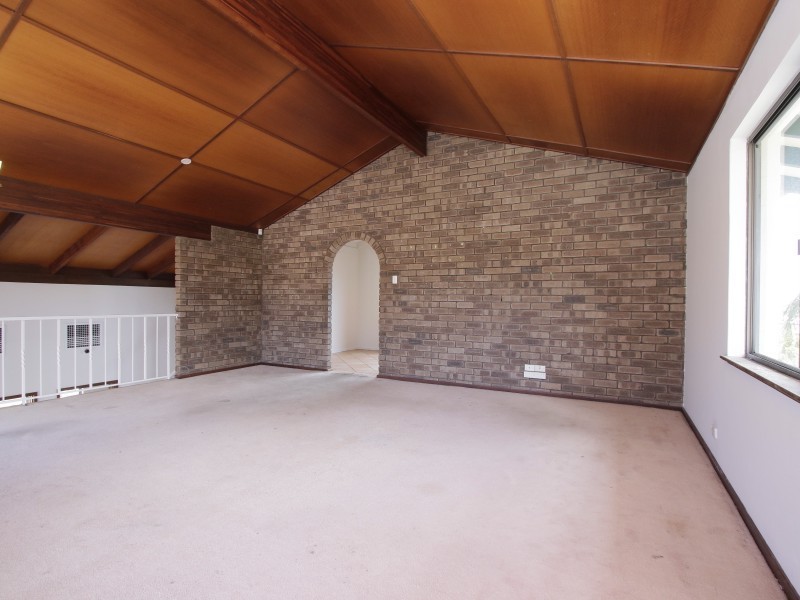 15 Barr Court, Thornlie WA 6108