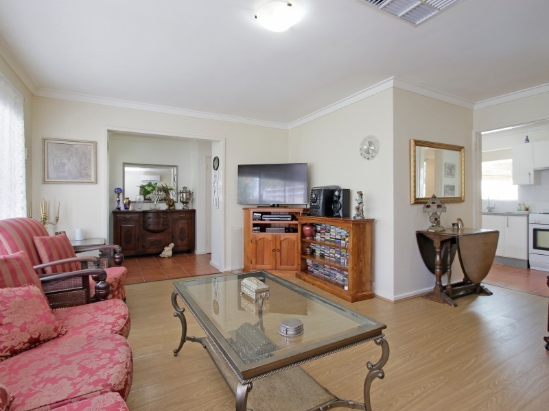 10 Farringdon Way, Huntingdale WA 6110