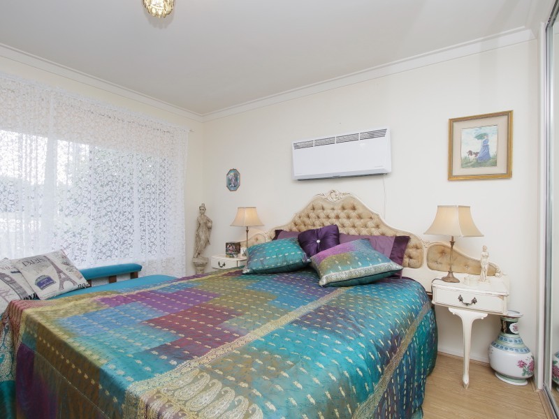 10 Farringdon Way, Huntingdale WA 6110
