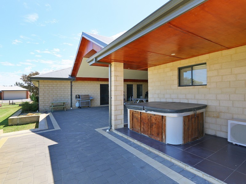 23 Holstein Court, Oakford WA 6121