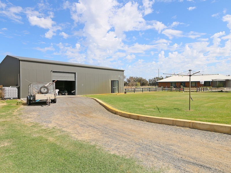 23 Holstein Court, Oakford WA 6121