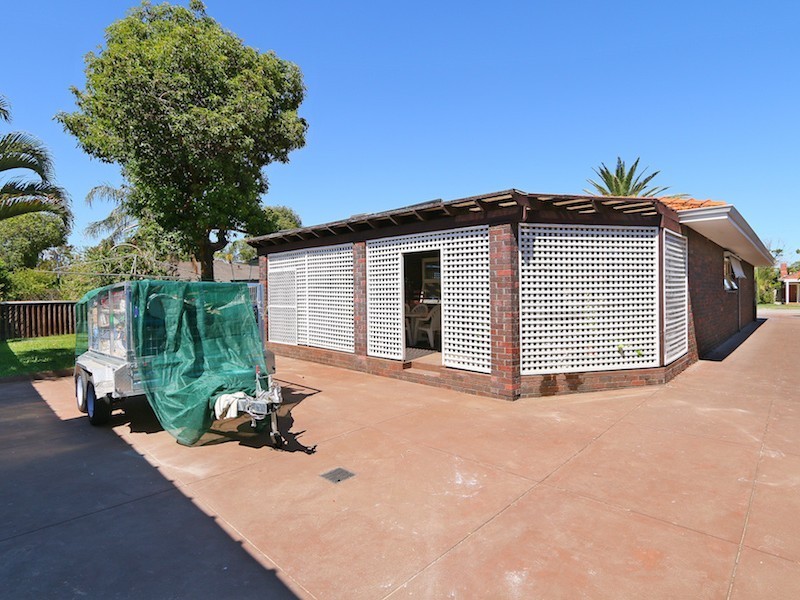 5 Selby Street, Thornlie WA 6108