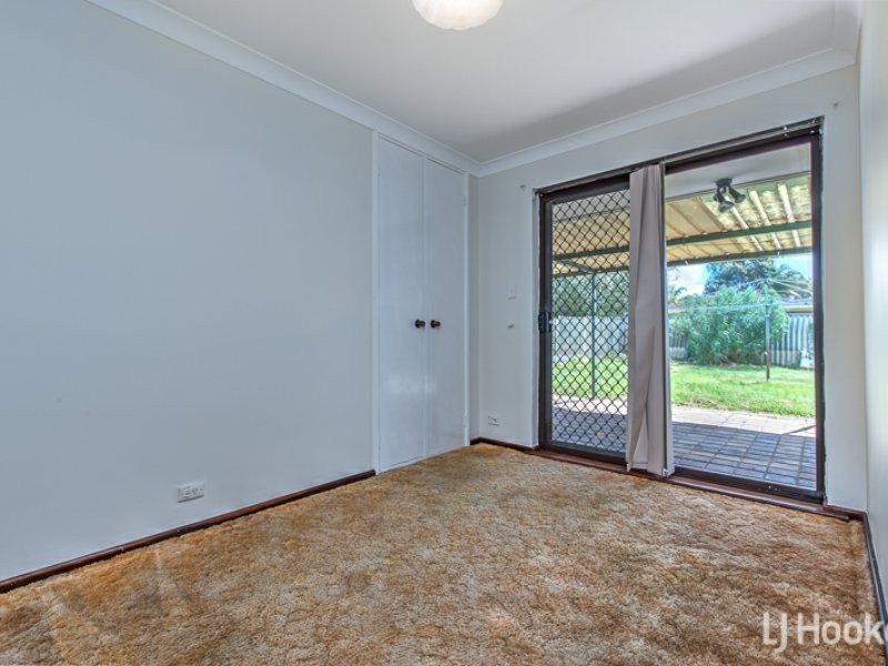 7 Whiteman Street, Thornlie WA 6108