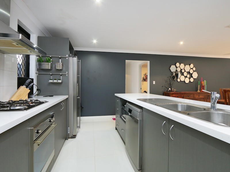 37 Tarradee Circuit, Thornlie WA 6108