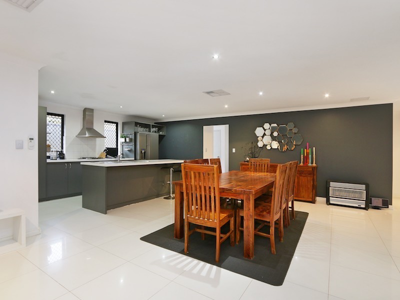 37 Tarradee Circuit, Thornlie WA 6108