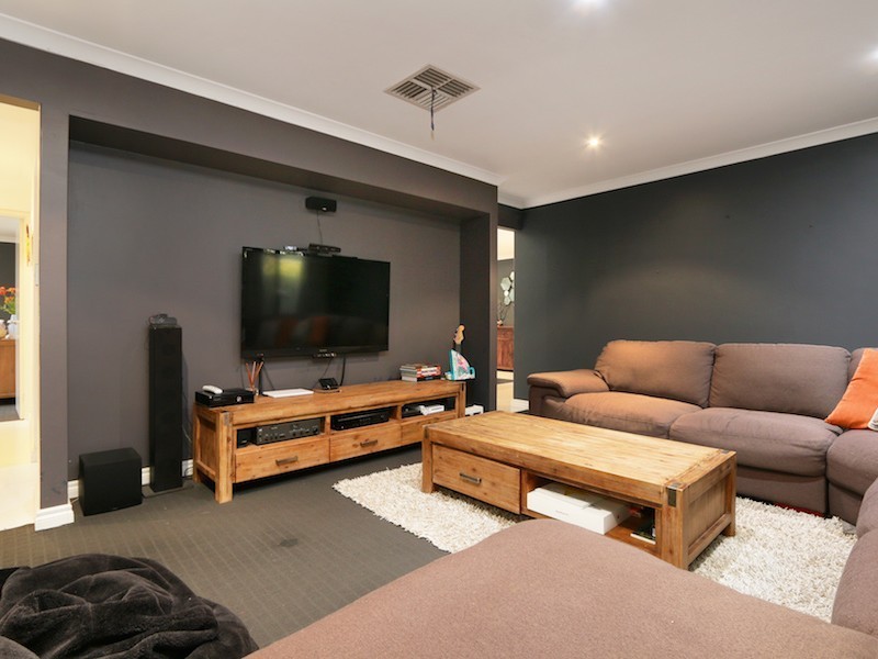 37 Tarradee Circuit, Thornlie WA 6108