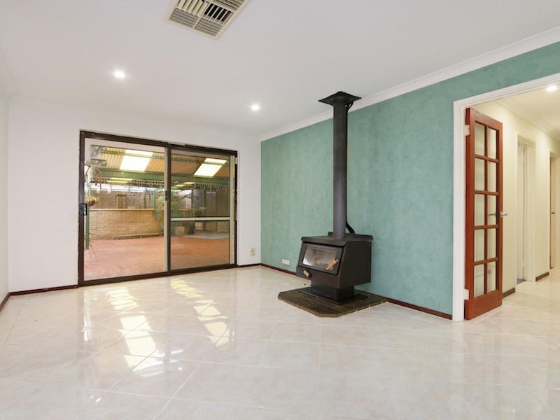 35 Hannan Place, Huntingdale WA 6110