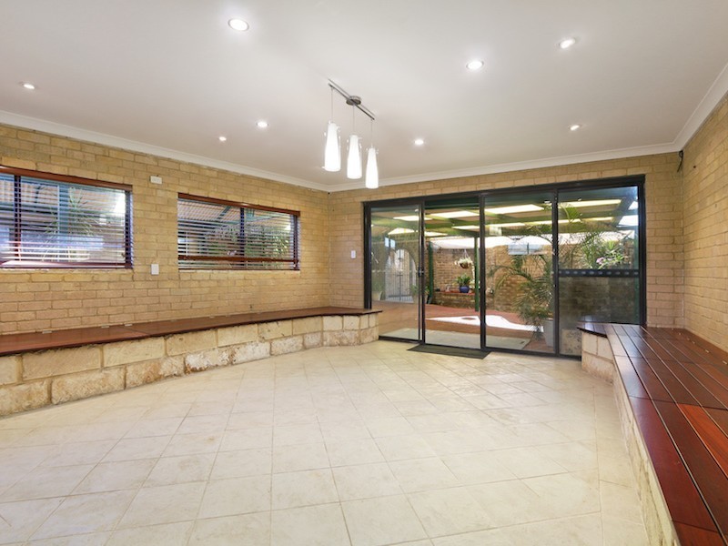 35 Hannan Place, Huntingdale WA 6110