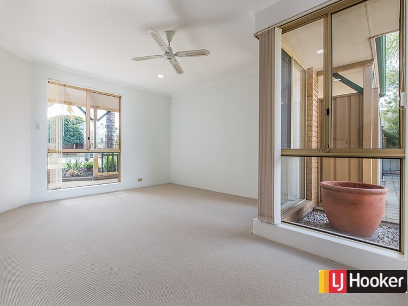 5 Blakemore Retreat, Huntingdale WA 6110