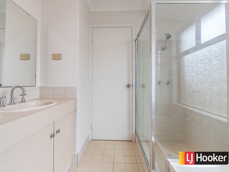 5 Blakemore Retreat, Huntingdale WA 6110