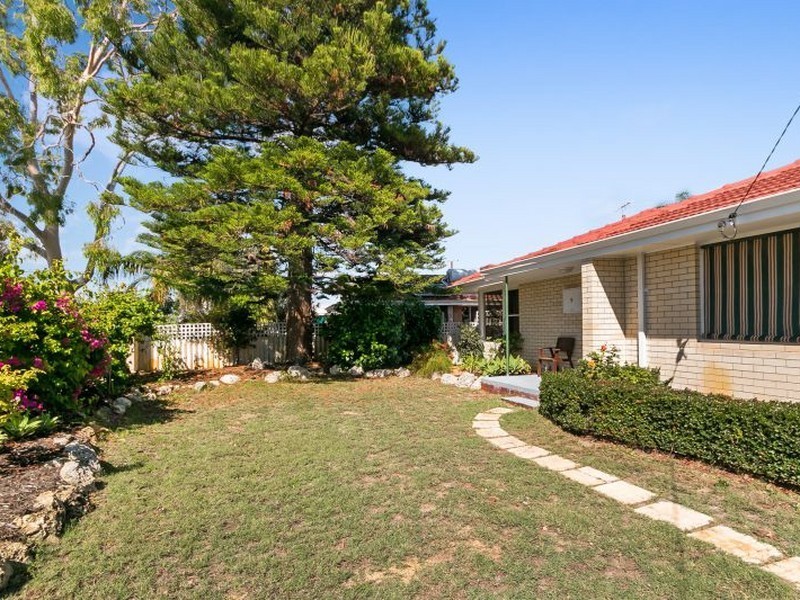 9 Letsom Way, Langford WA 6147