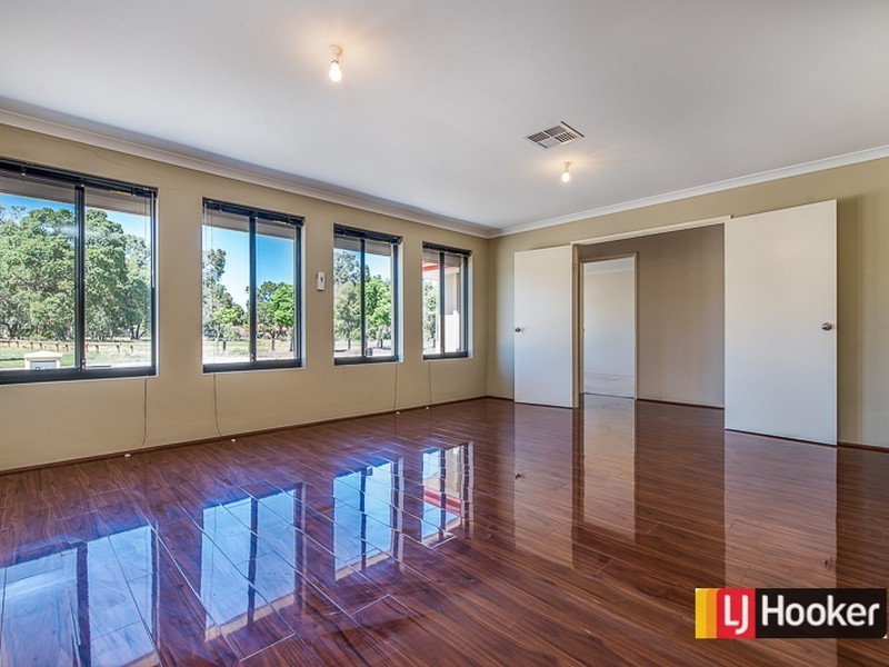 23 Ralphs Street, Seville Grove WA 6112