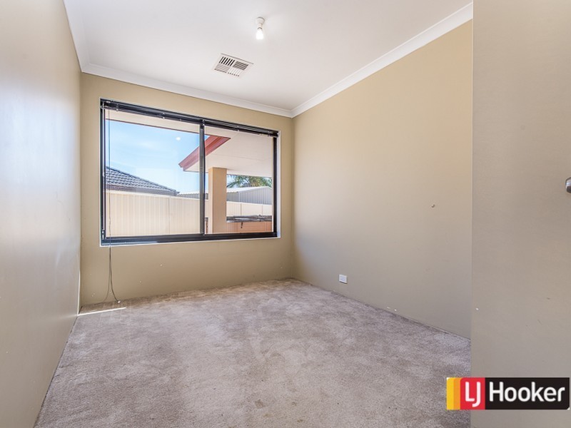 23 Ralphs Street, Seville Grove WA 6112