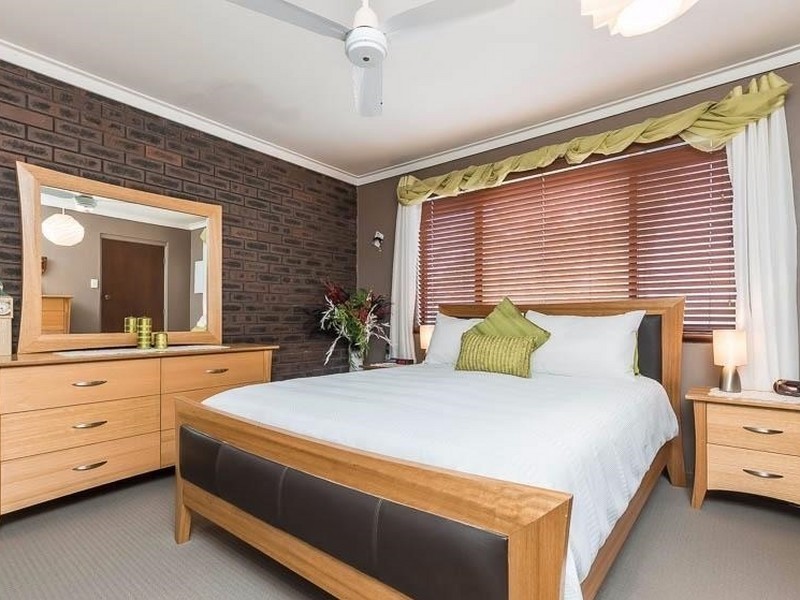 9 Camborne Way, Thornlie WA 6108