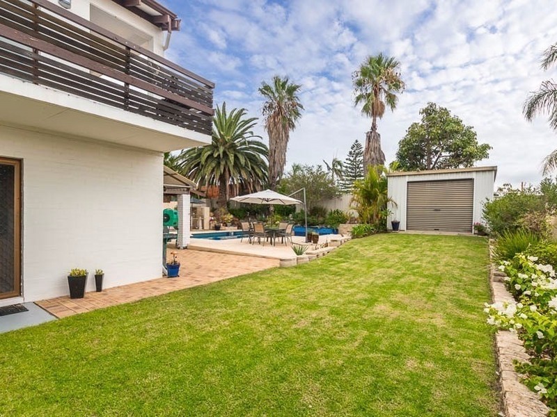 9 Camborne Way, Thornlie WA 6108