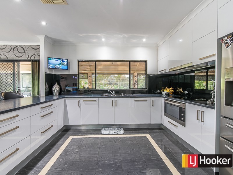 119 Southacre Drive, Canning Vale WA 6155