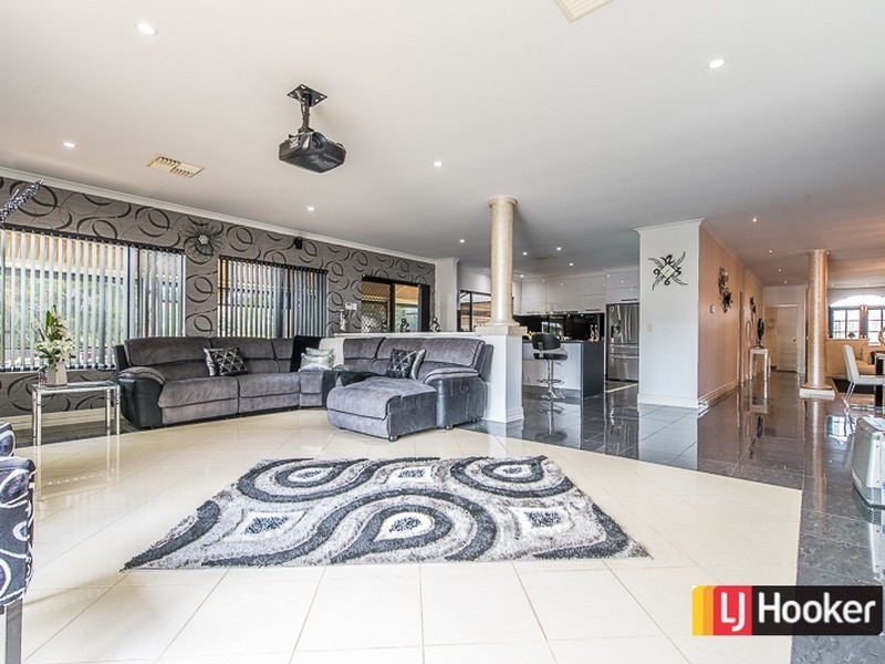 119 Southacre Drive, Canning Vale WA 6155