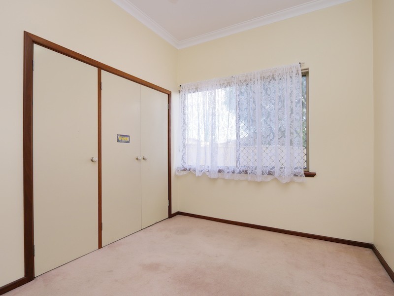 37/208 Burslem Drive, Maddington WA 6109