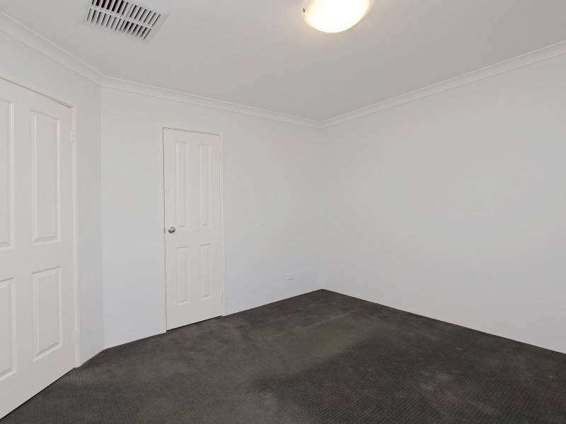 11 Cuthbert Street, Canning Vale WA 6155