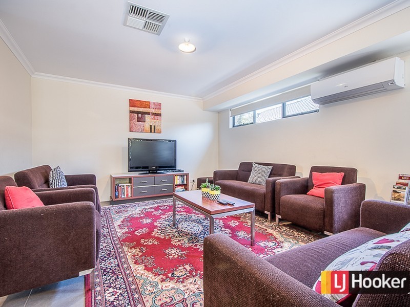 61B Thornlie Avenue, Thornlie WA 6108