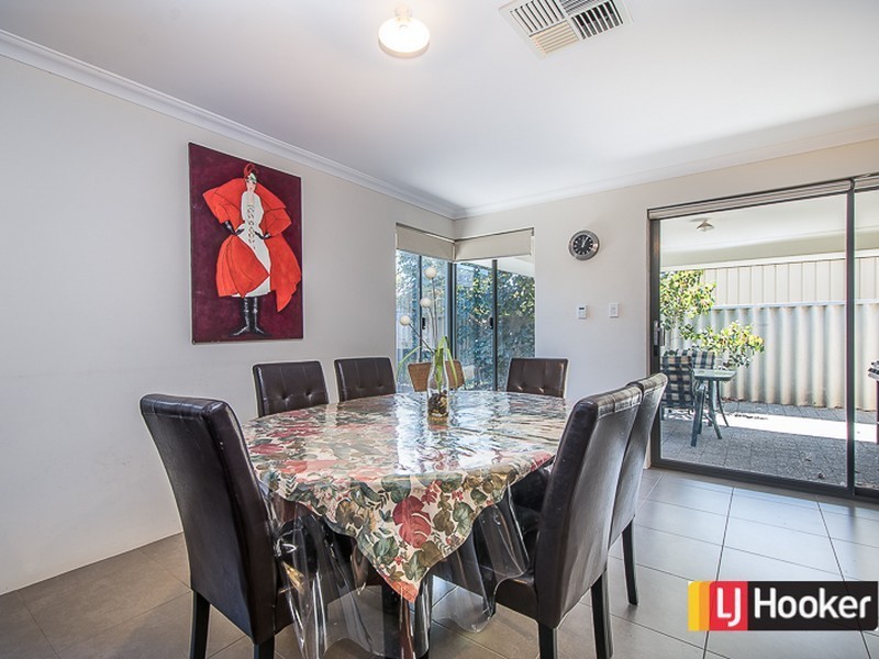 61B Thornlie Avenue, Thornlie WA 6108