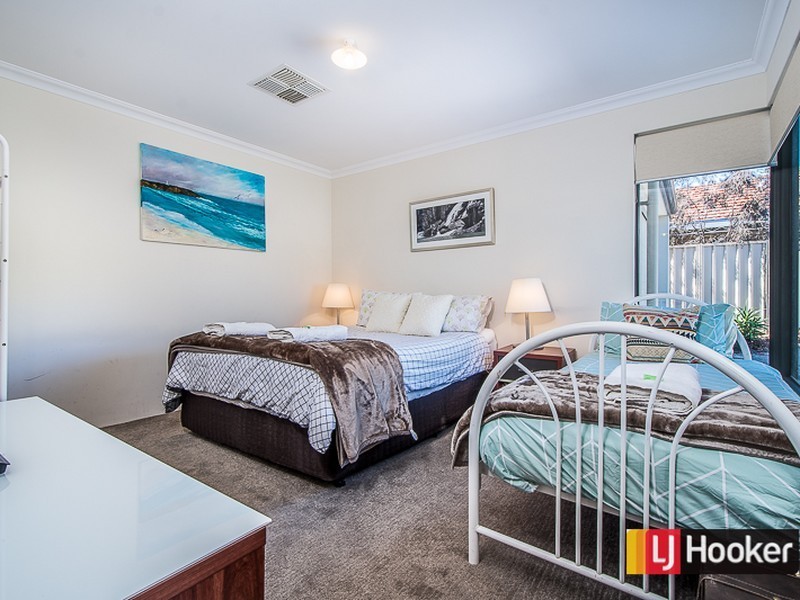 61B Thornlie Avenue, Thornlie WA 6108