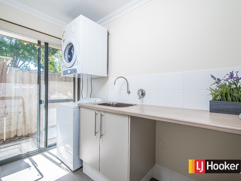 61B Thornlie Avenue, Thornlie WA 6108