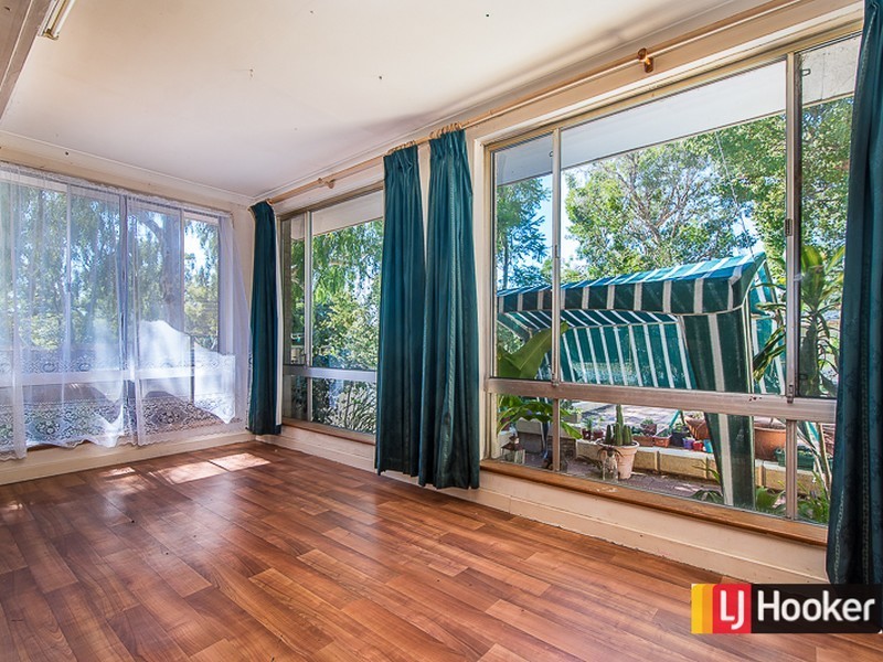 32 Winchester Road, Armadale WA 6112