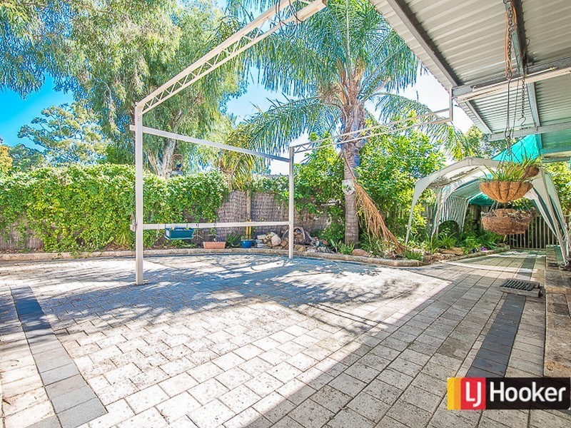 32 Winchester Road, Armadale WA 6112