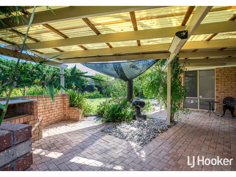 24 Discovery Drive, Thornlie WA 6108