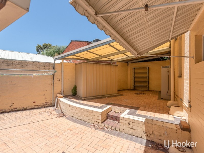 28 Coronet Court, Thornlie WA 6108