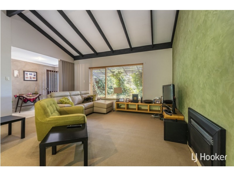 9 Hayes Court, Thornlie WA 6108