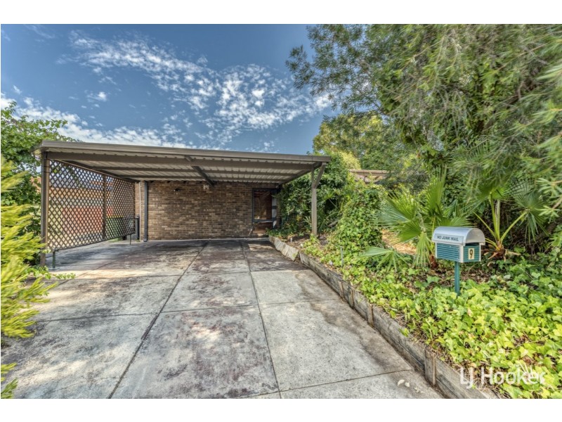 9 Hayes Court, Thornlie WA 6108