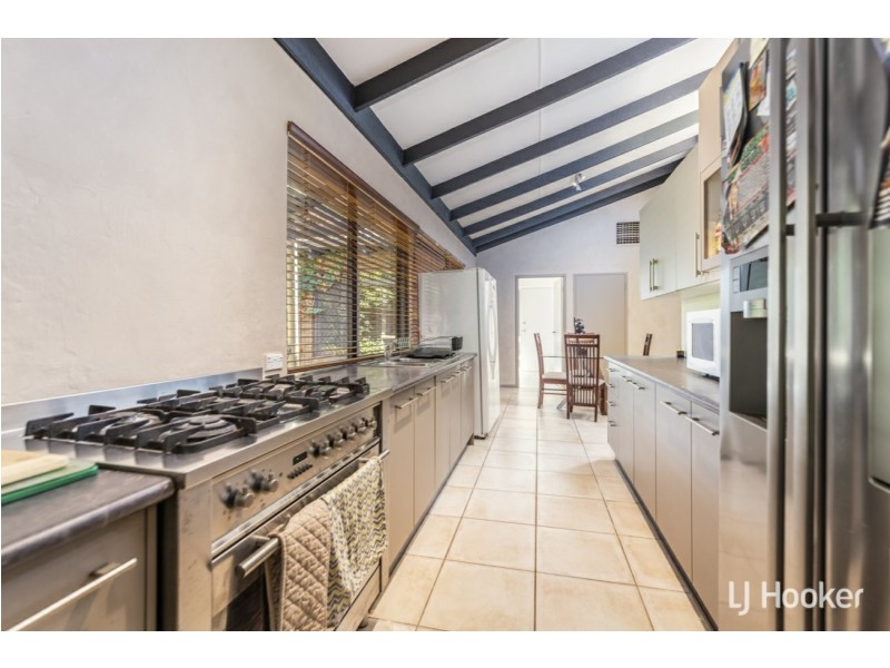 9 Hayes Court, Thornlie WA 6108