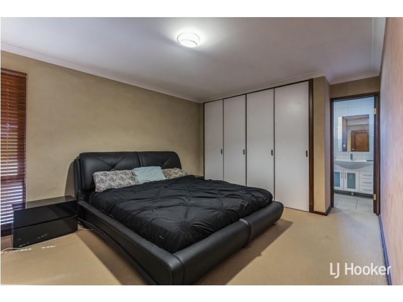 9 Hayes Court, Thornlie WA 6108