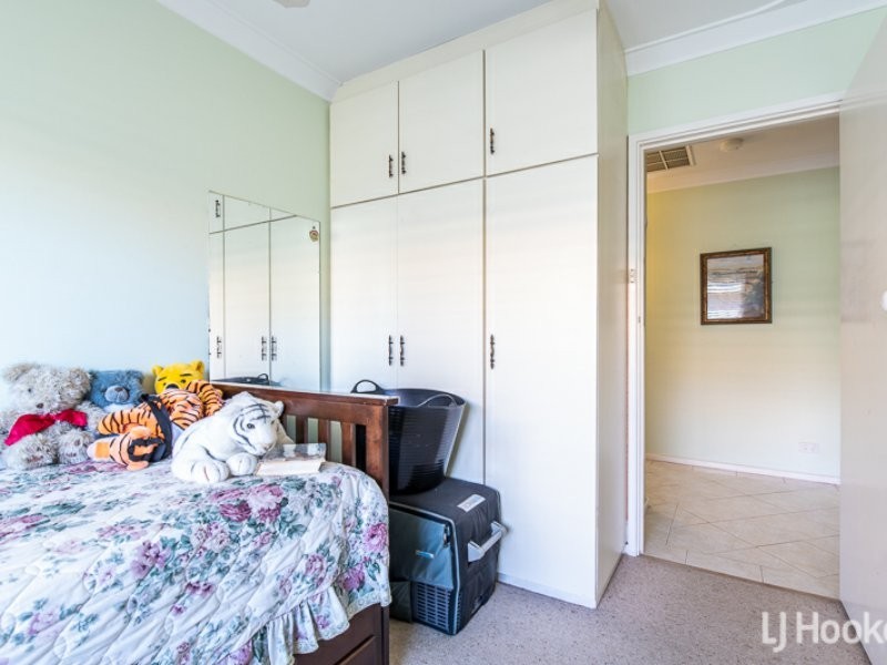 825 Armadale Road, Forrestdale WA 6112