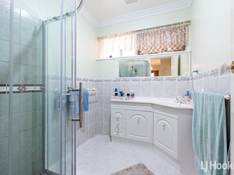 825 Armadale Road, Forrestdale WA 6112